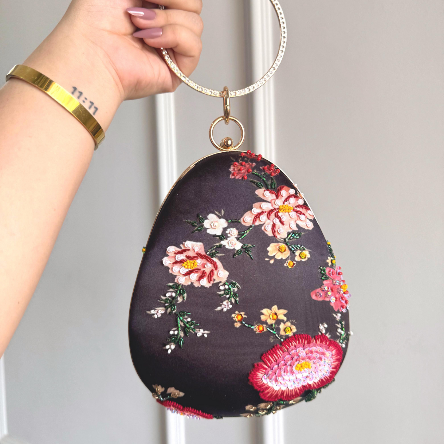 Pearl Fleur Embroidered Clutch