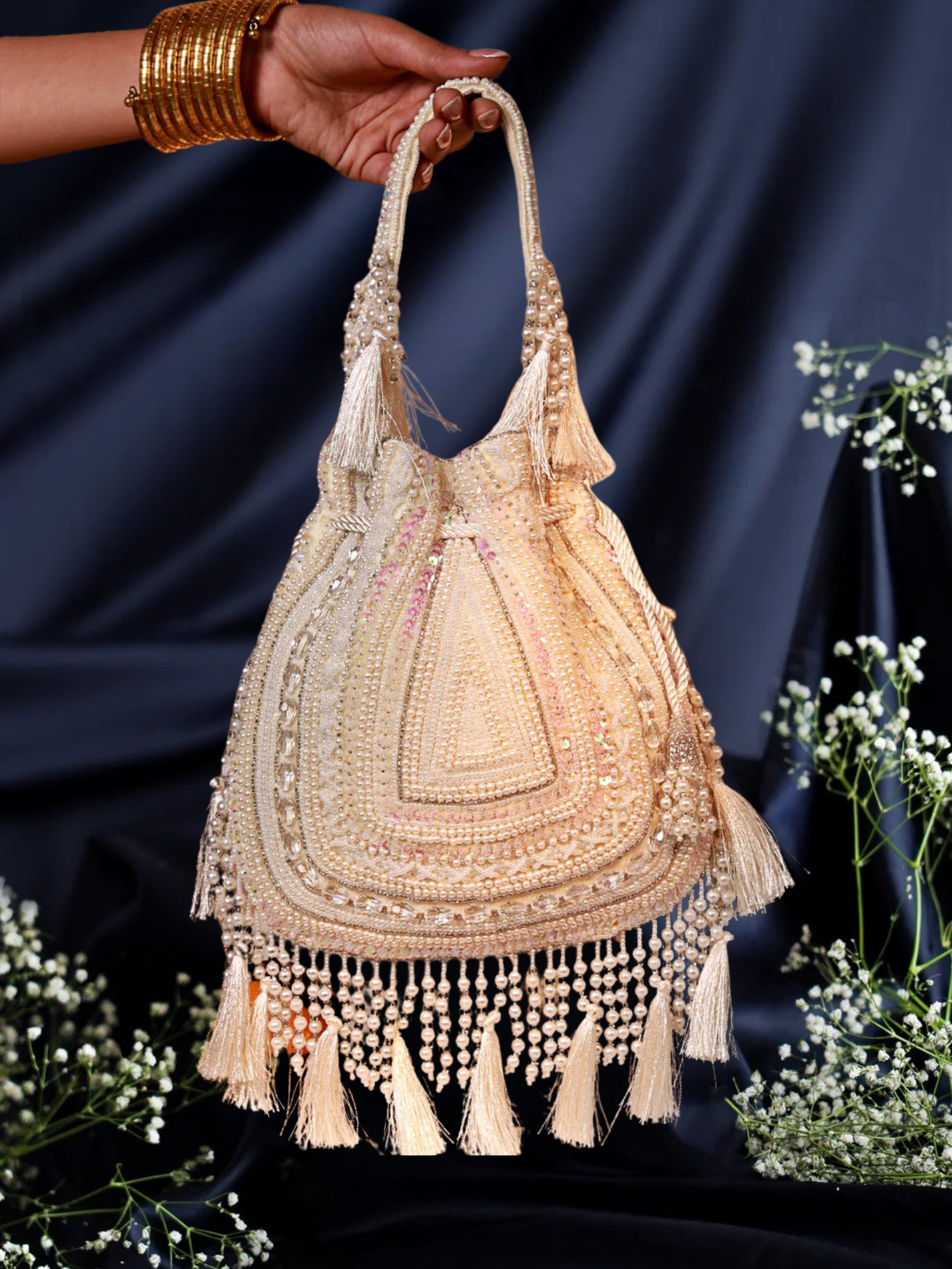 Hoor Tasselled Potli