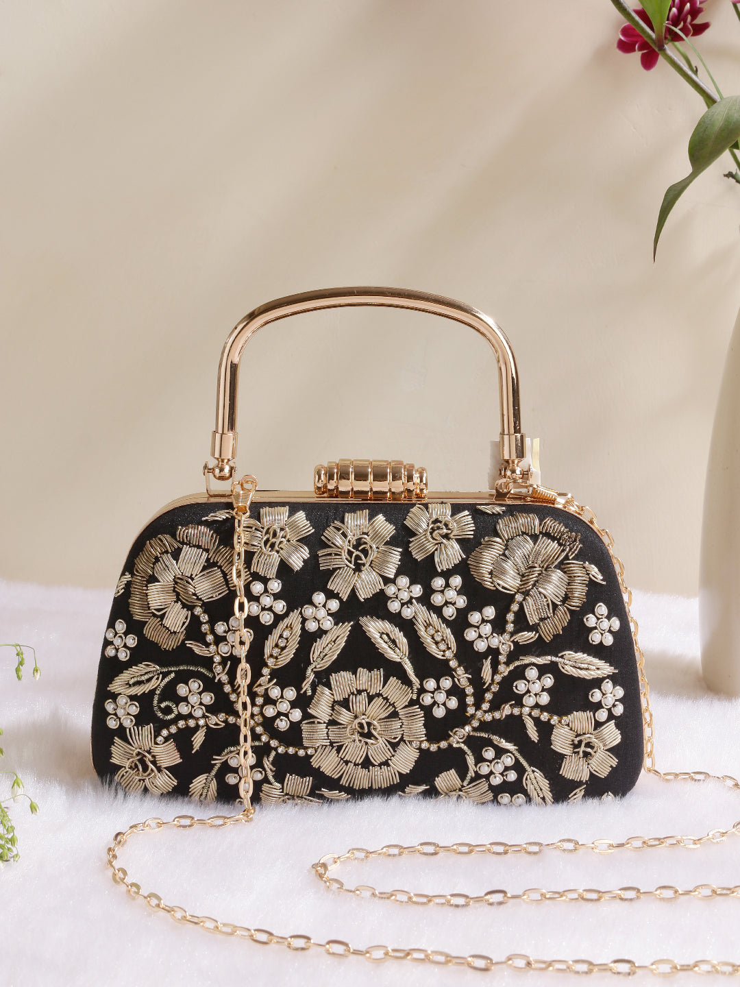 Noir Muse Clutch