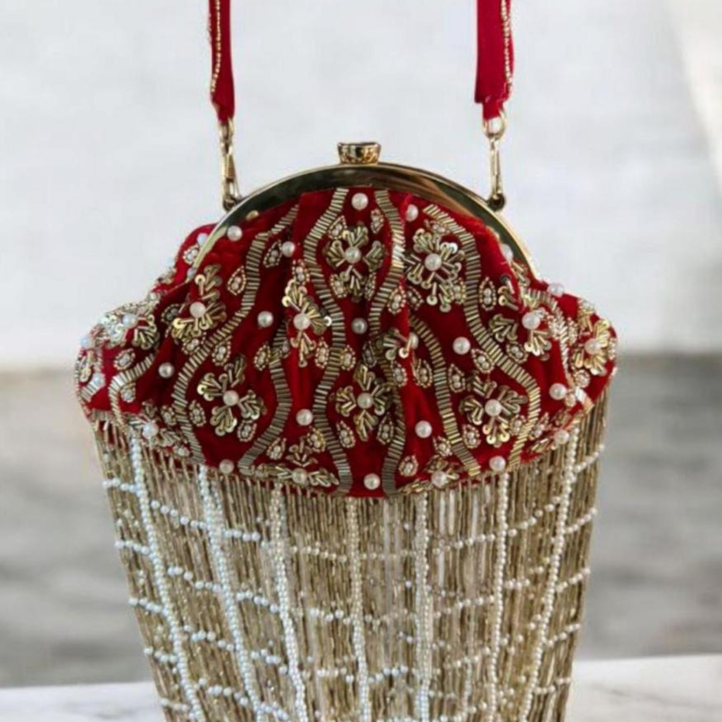 Zehra Tassel