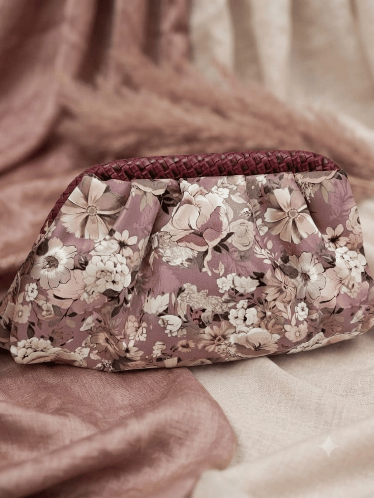 Floral Elegance Printed Batua Bag