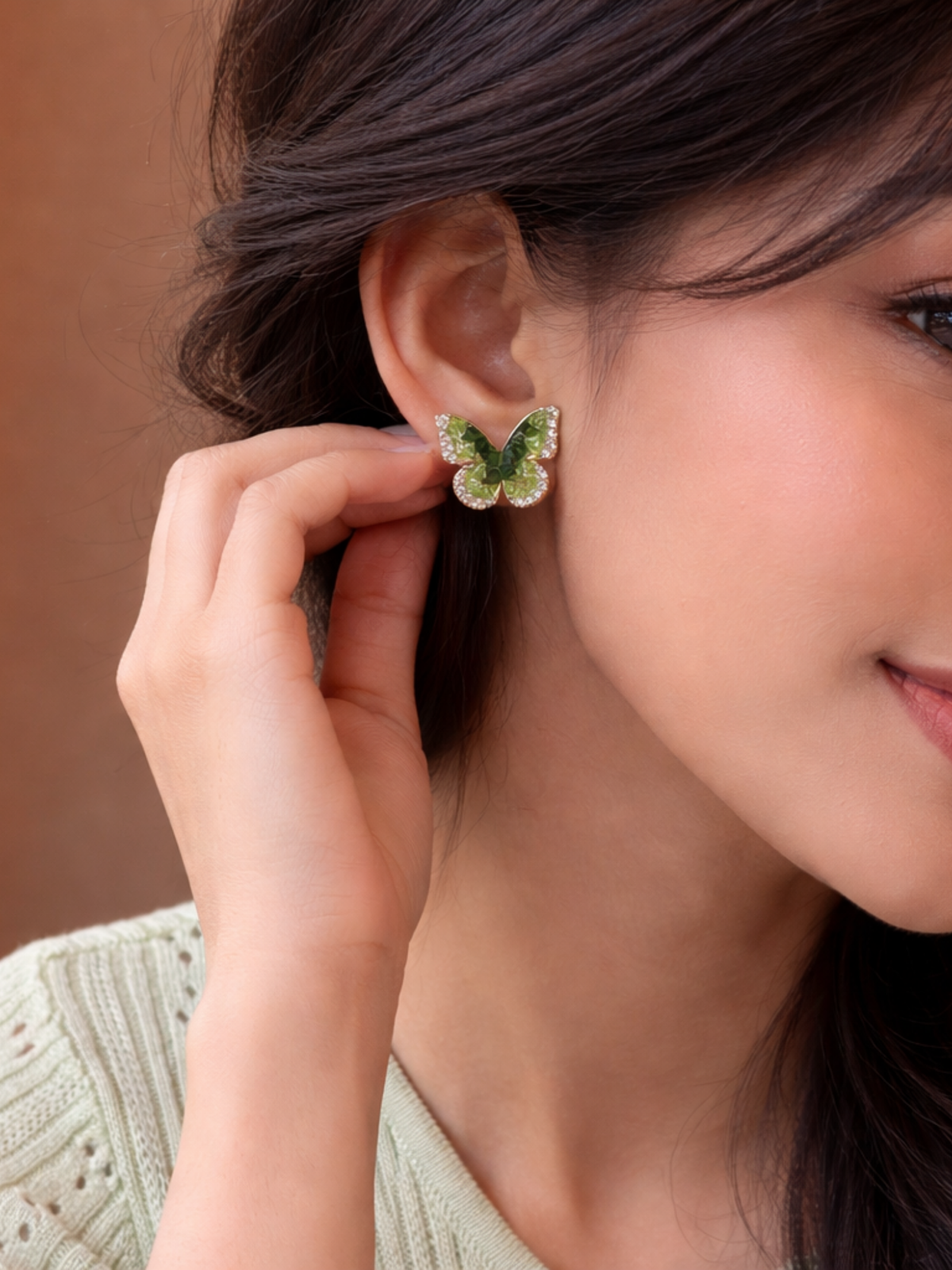Emerald Flutter Stud Earrings