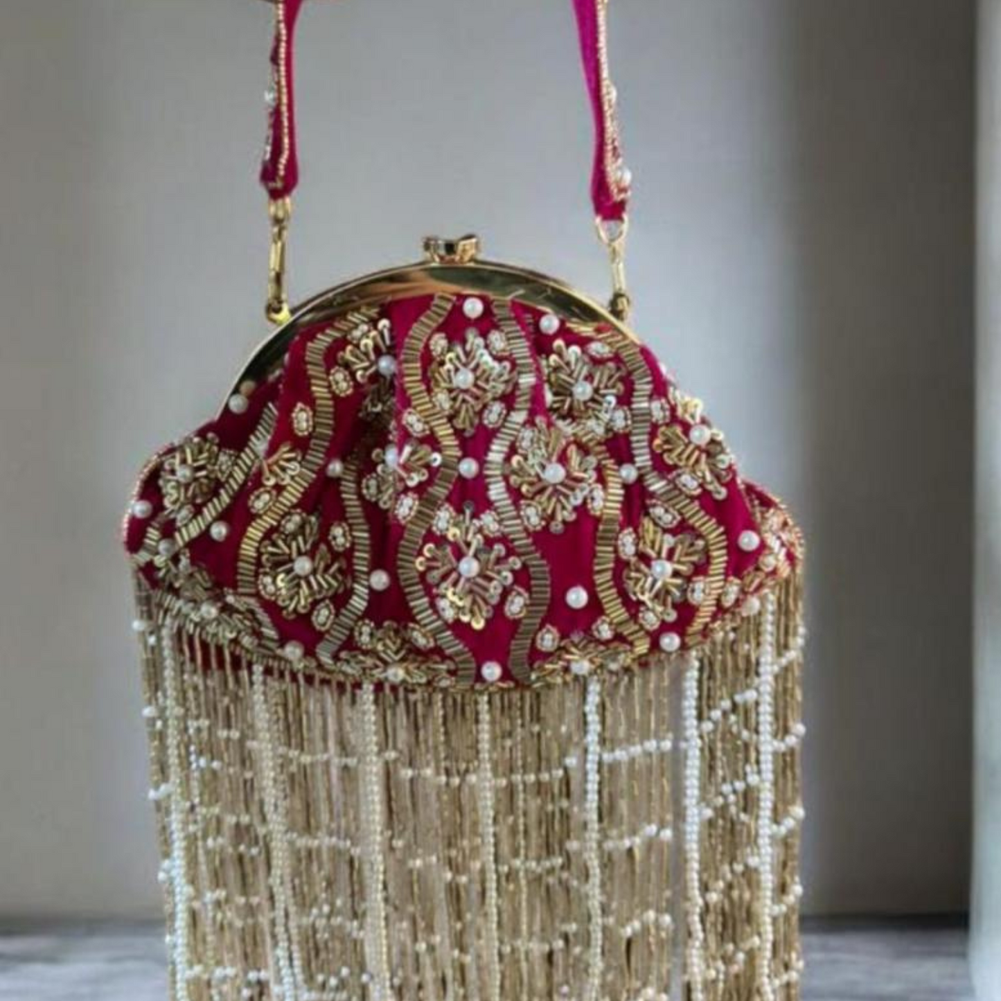 Zehra Tassel
