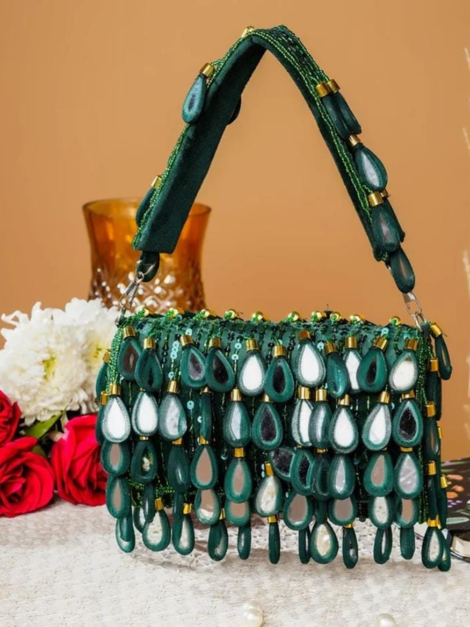 Mirror sequence Flap Clutch