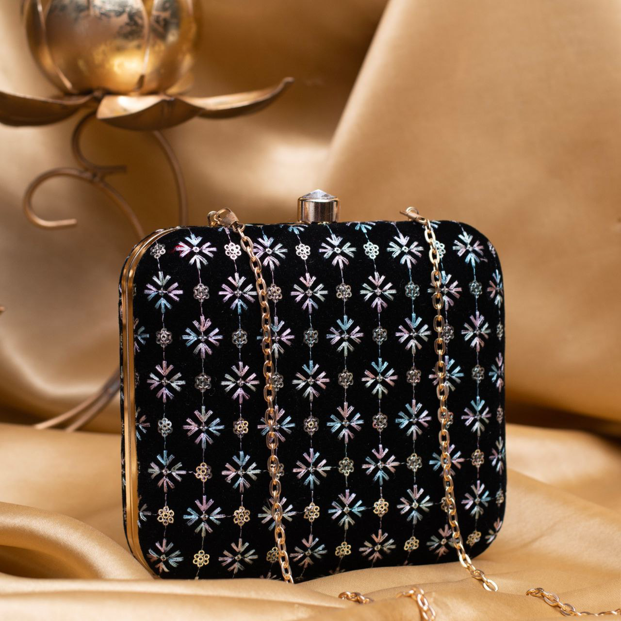 Black Based Silver Flower Sequins Party Clutch