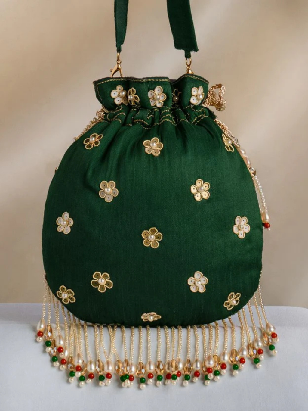 Heirloom Pearl Potli