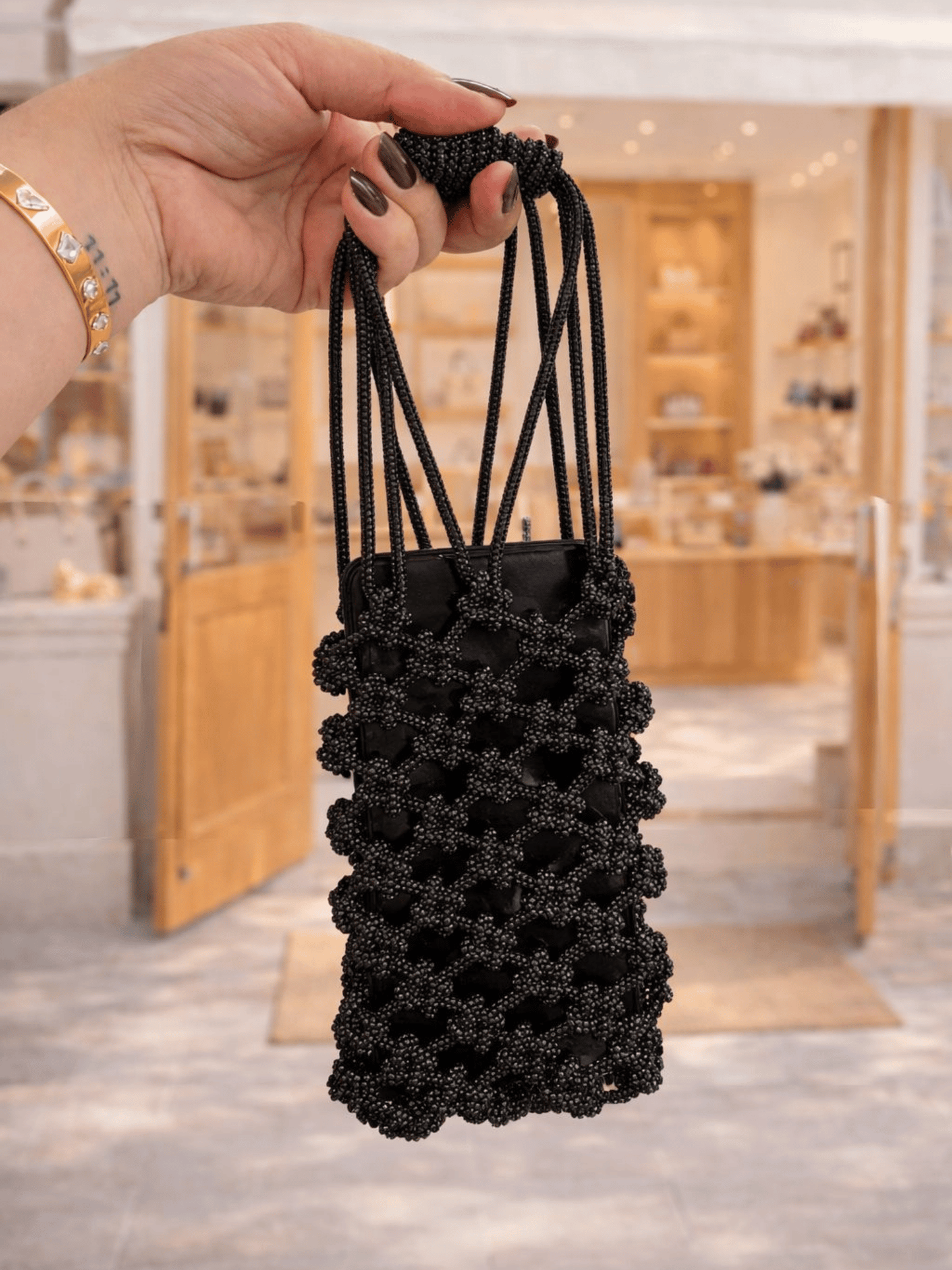 Glimmer Grid Mobile Sling