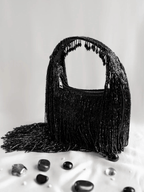 Noir Tassel Royale