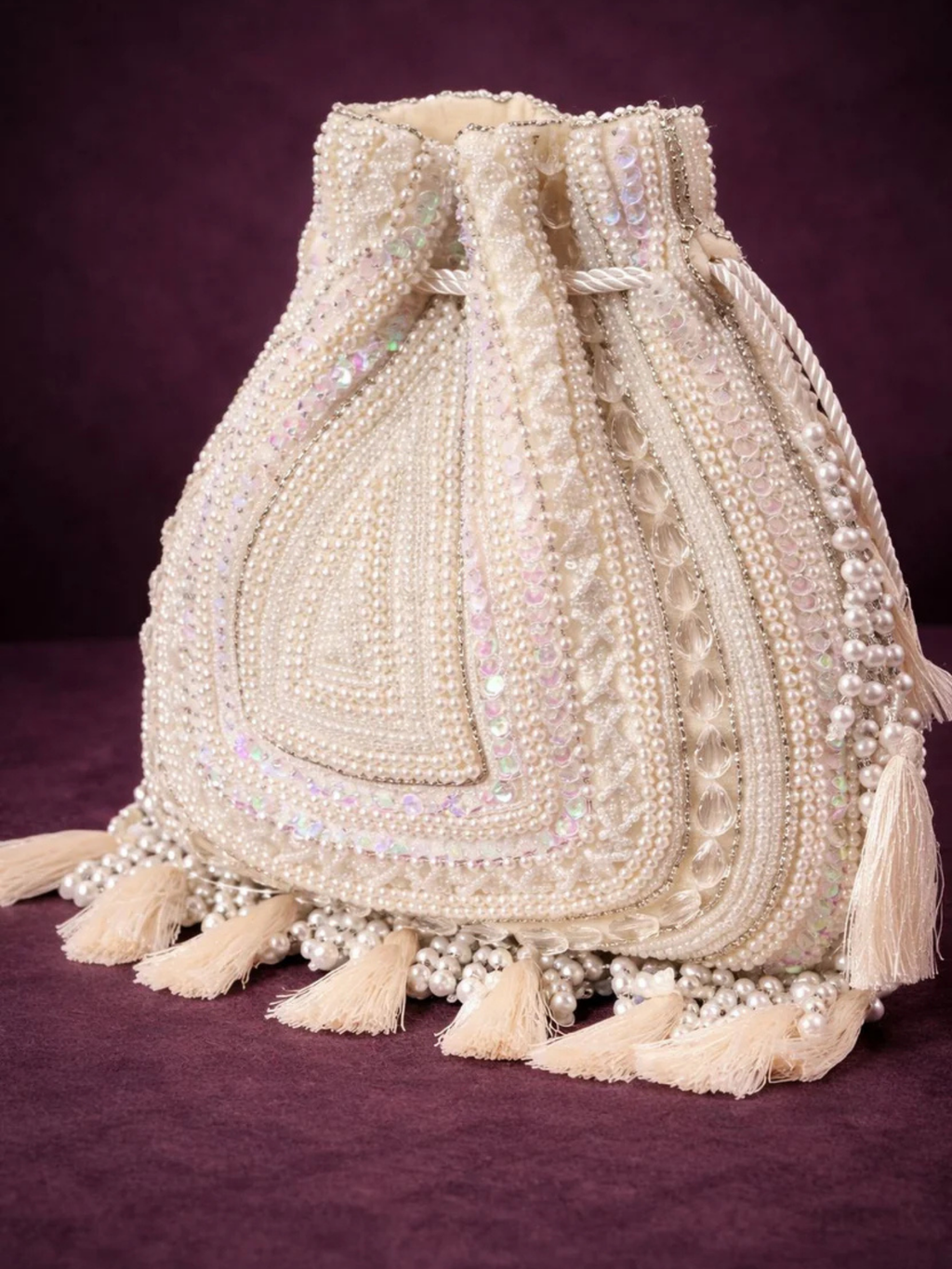 Ivory Noor Pearl Potli