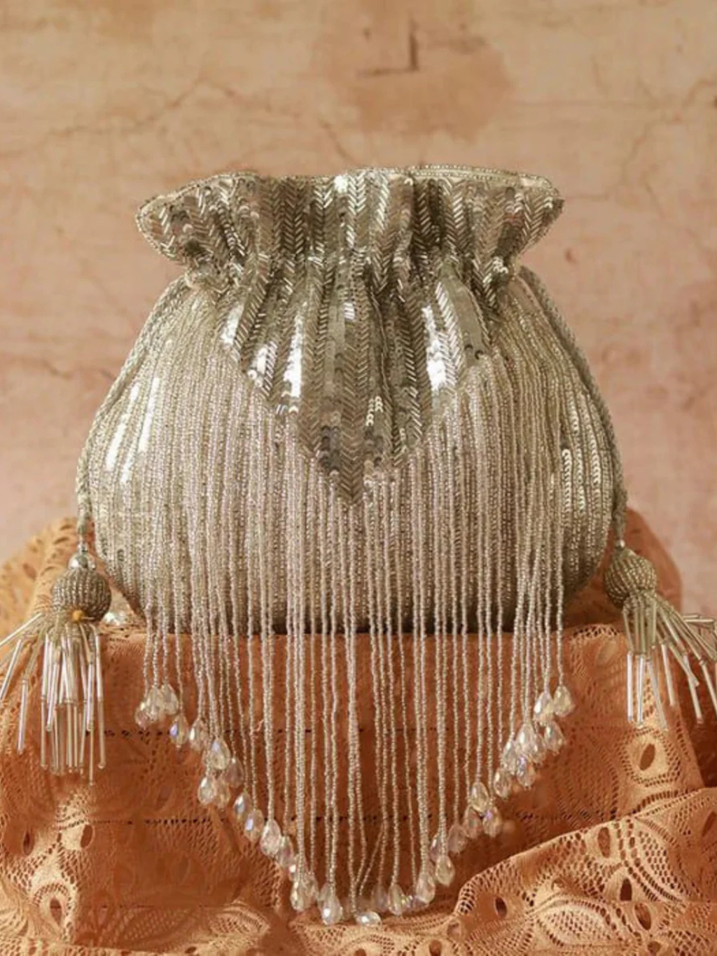 Noor-E-Nazaakat