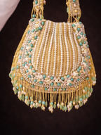 Pista Royale Pearl Potli