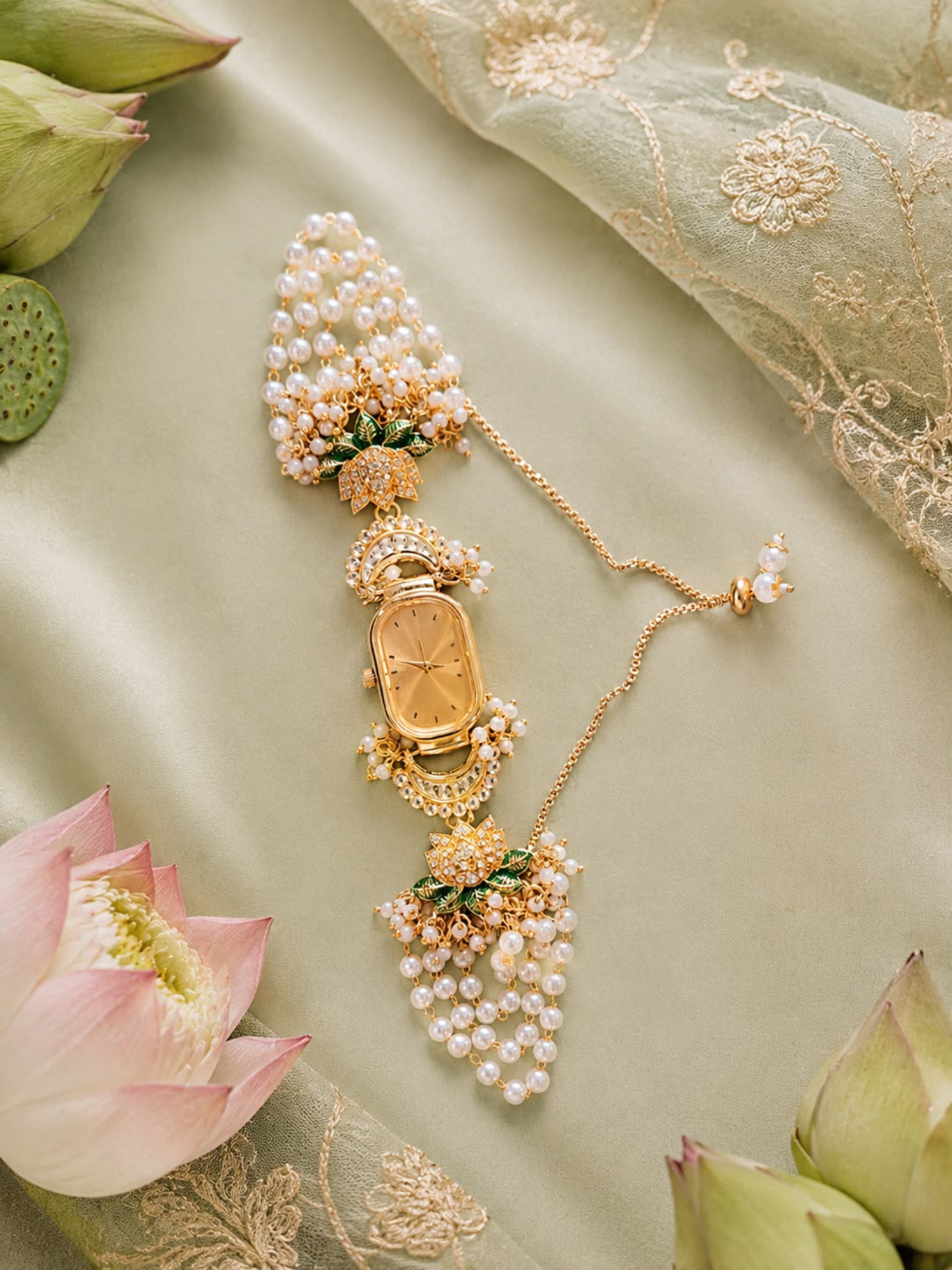 Emerald Lotus Pearl Jhaalar Watch