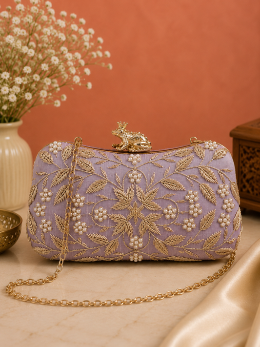 Noor Frog Clutch