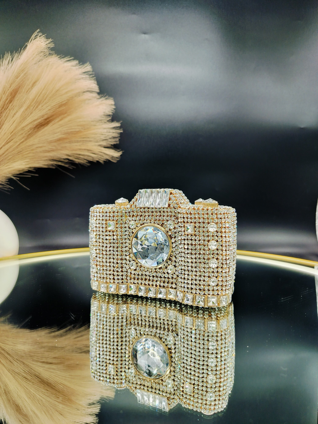 Shutter Spark Clutch