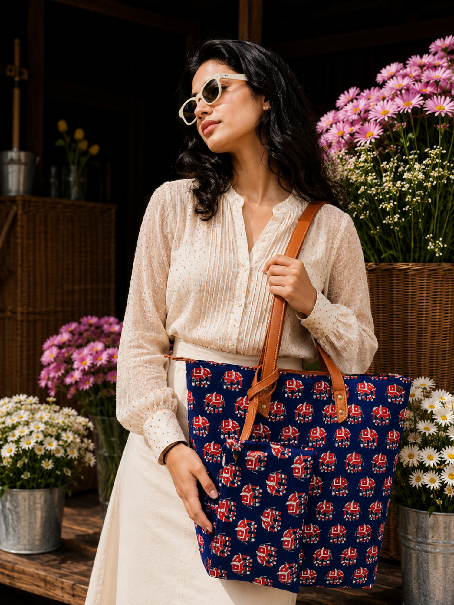 Royal Caravan Everyday Tote