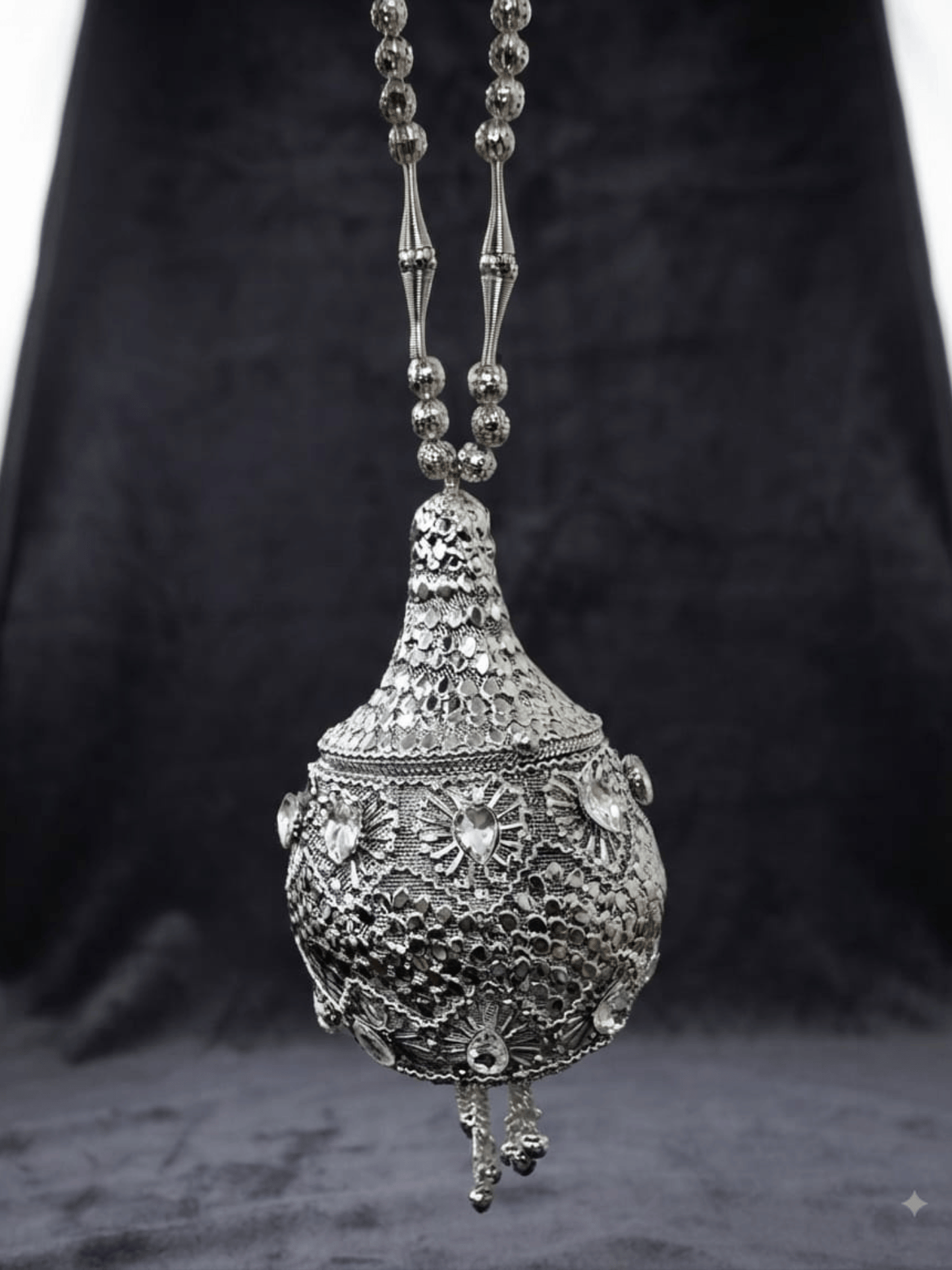 Royal Jhumka Mini Bag