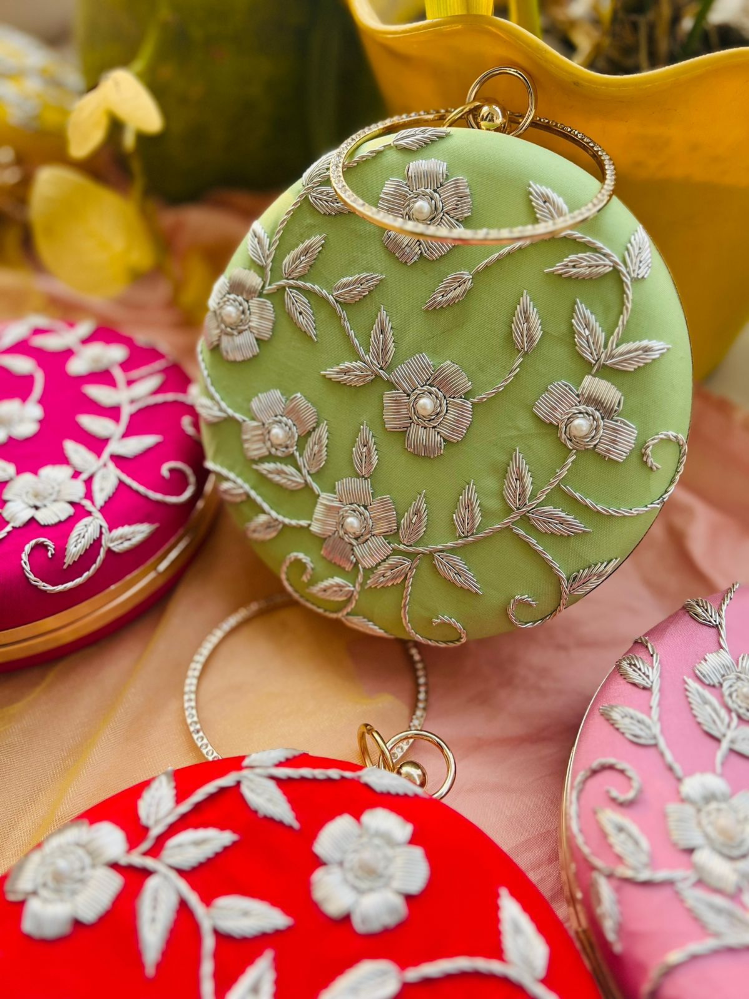 Zehra Floral Round Clutch