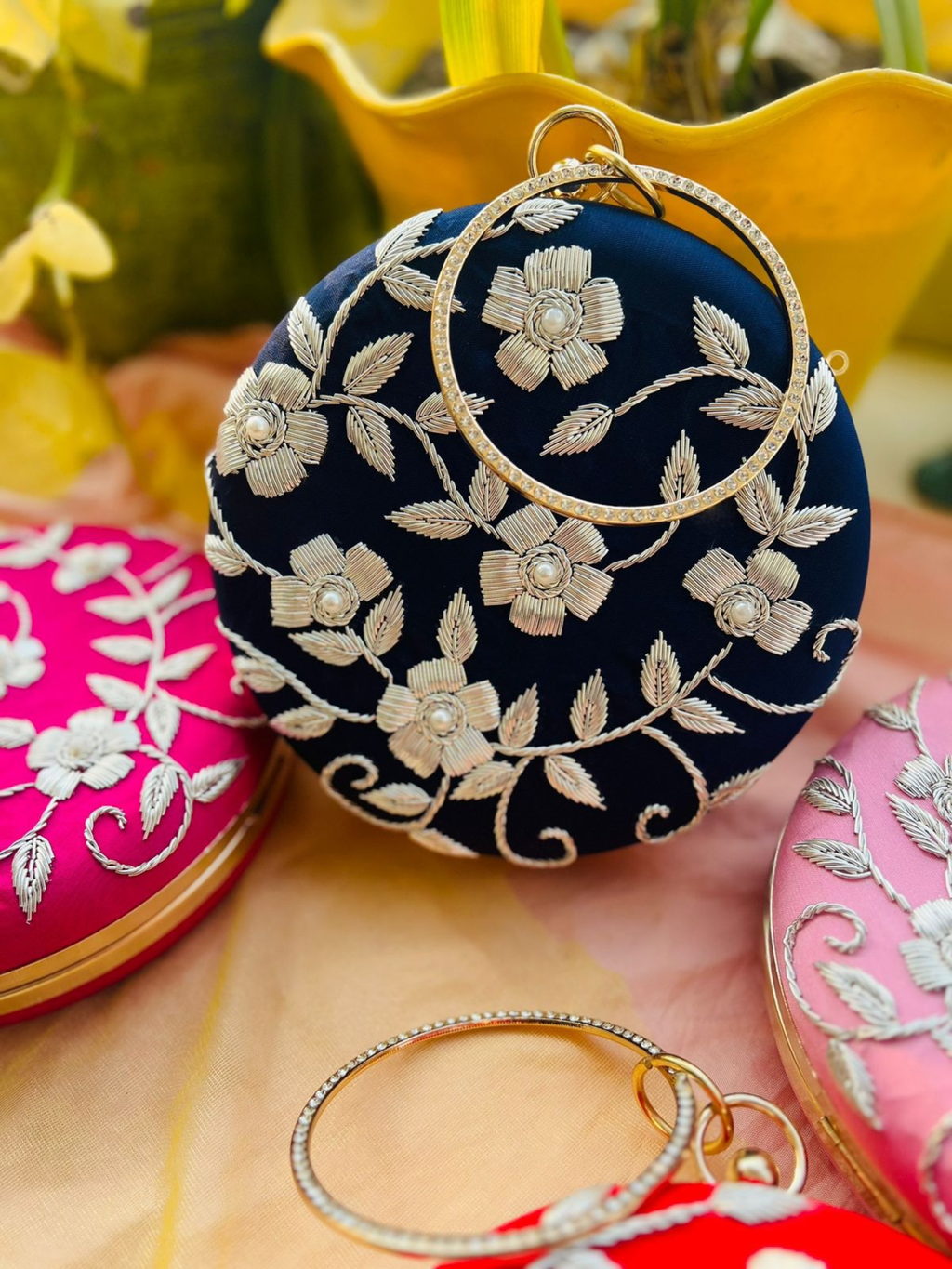 Zehra Floral Round Clutch