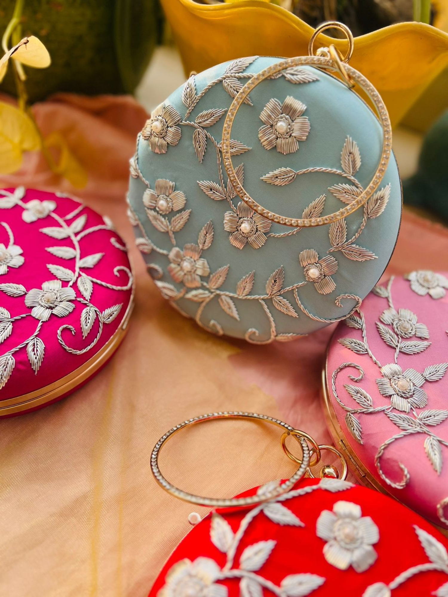 Zehra Floral Round Clutch