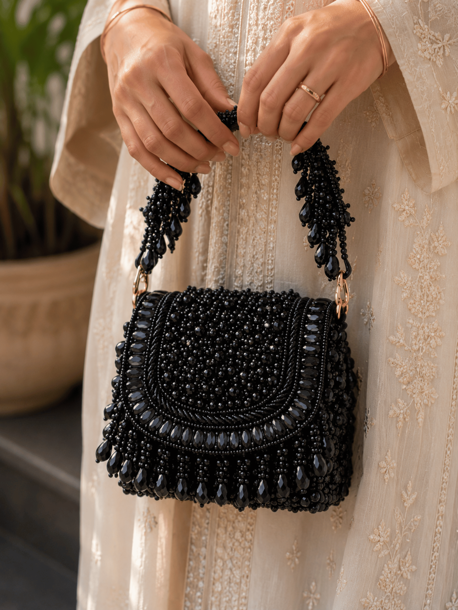 Pearl Noor Mini Clutch
