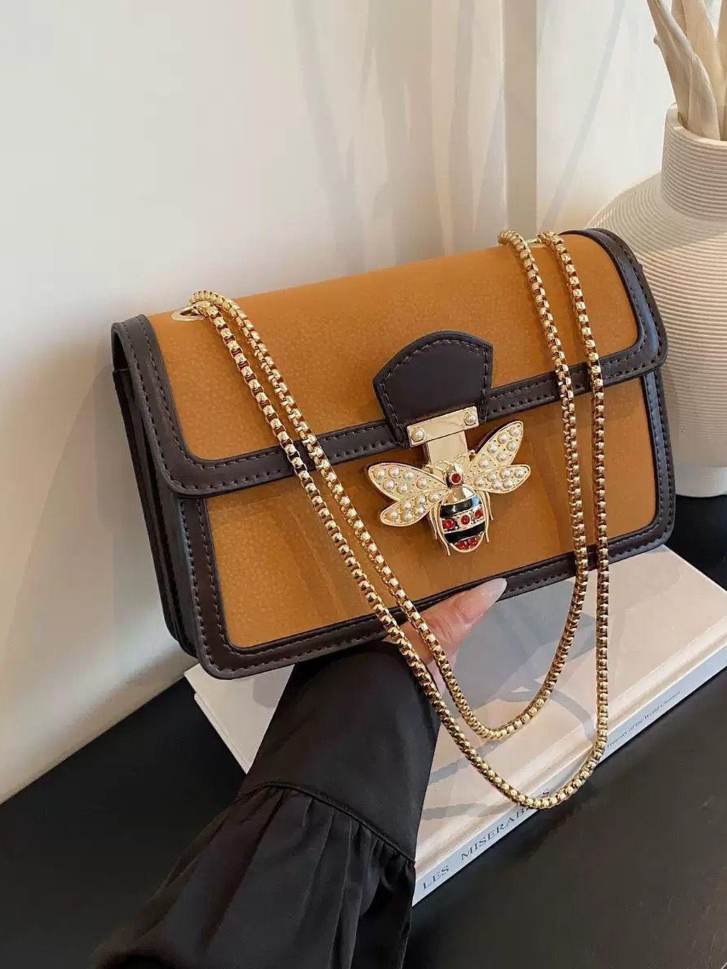 Aurelia Bee Sling Bag (4 Colors)