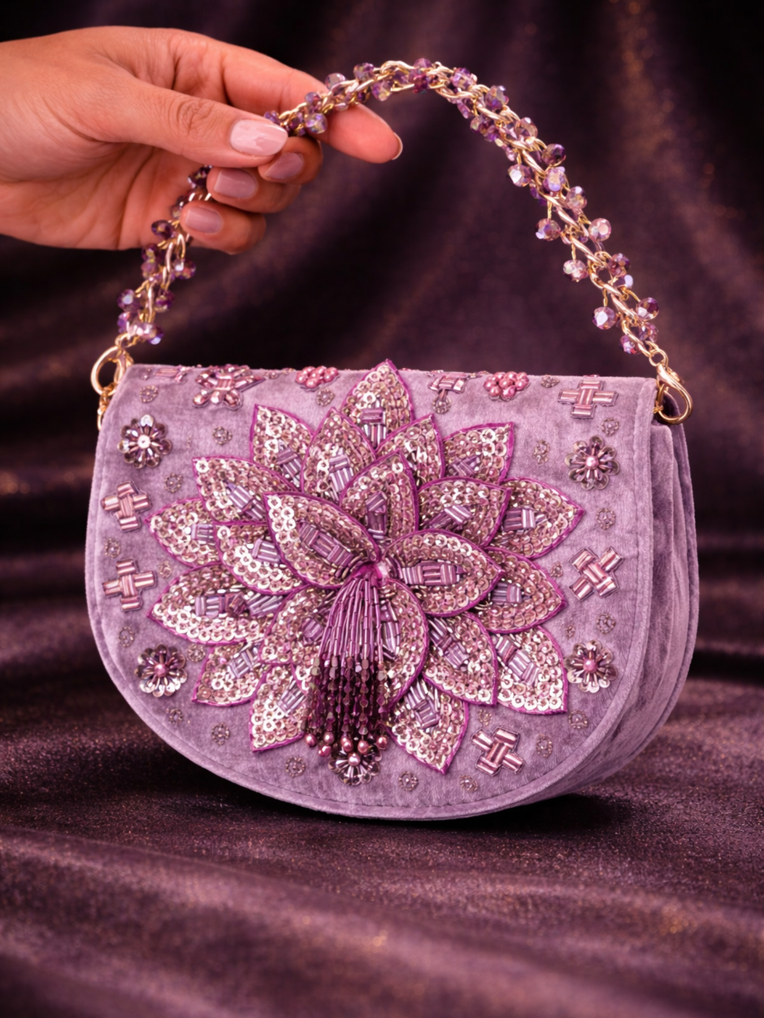 Gulnaar Royale Sling