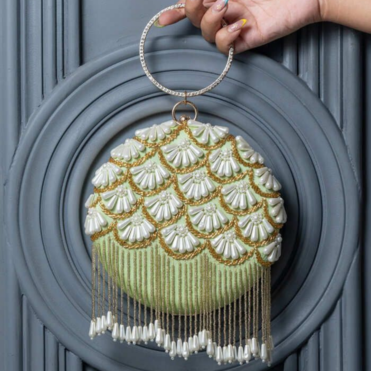 Noor Jharokha Clutch