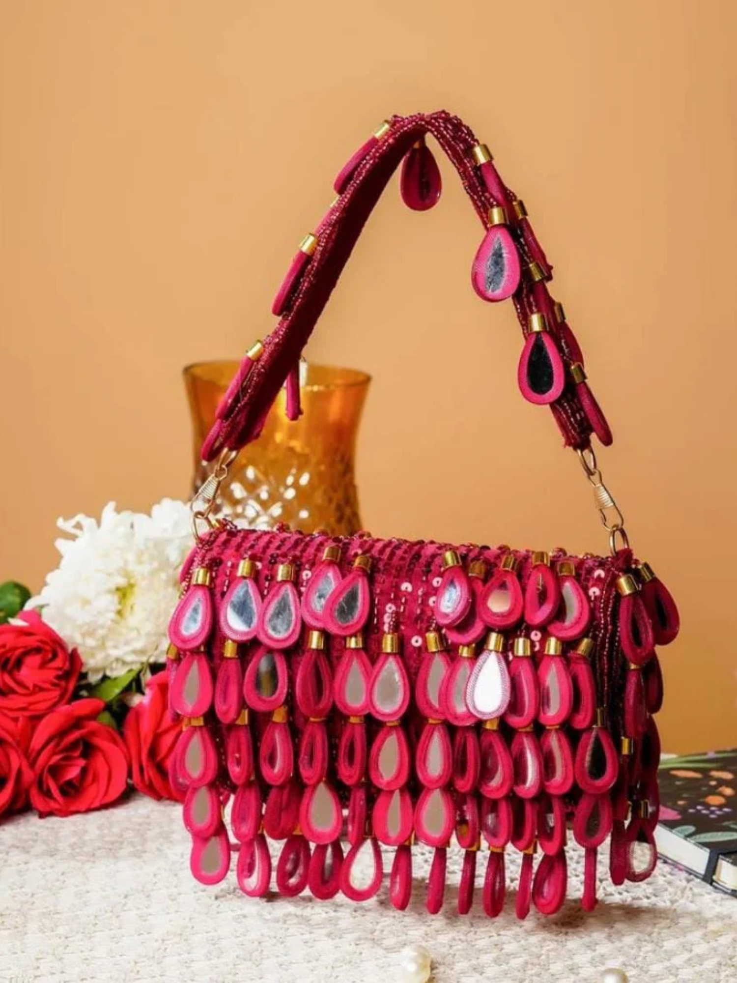 Mirror sequence Flap Clutch