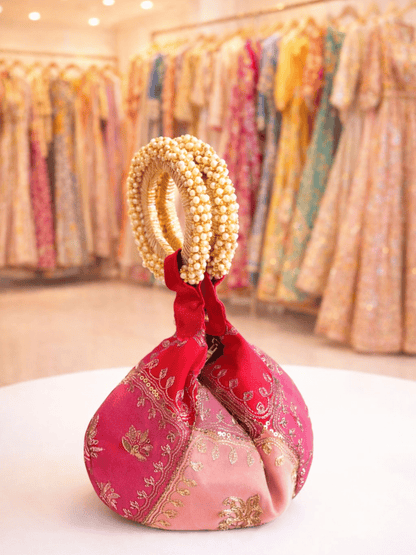 Gajra Grace Potli