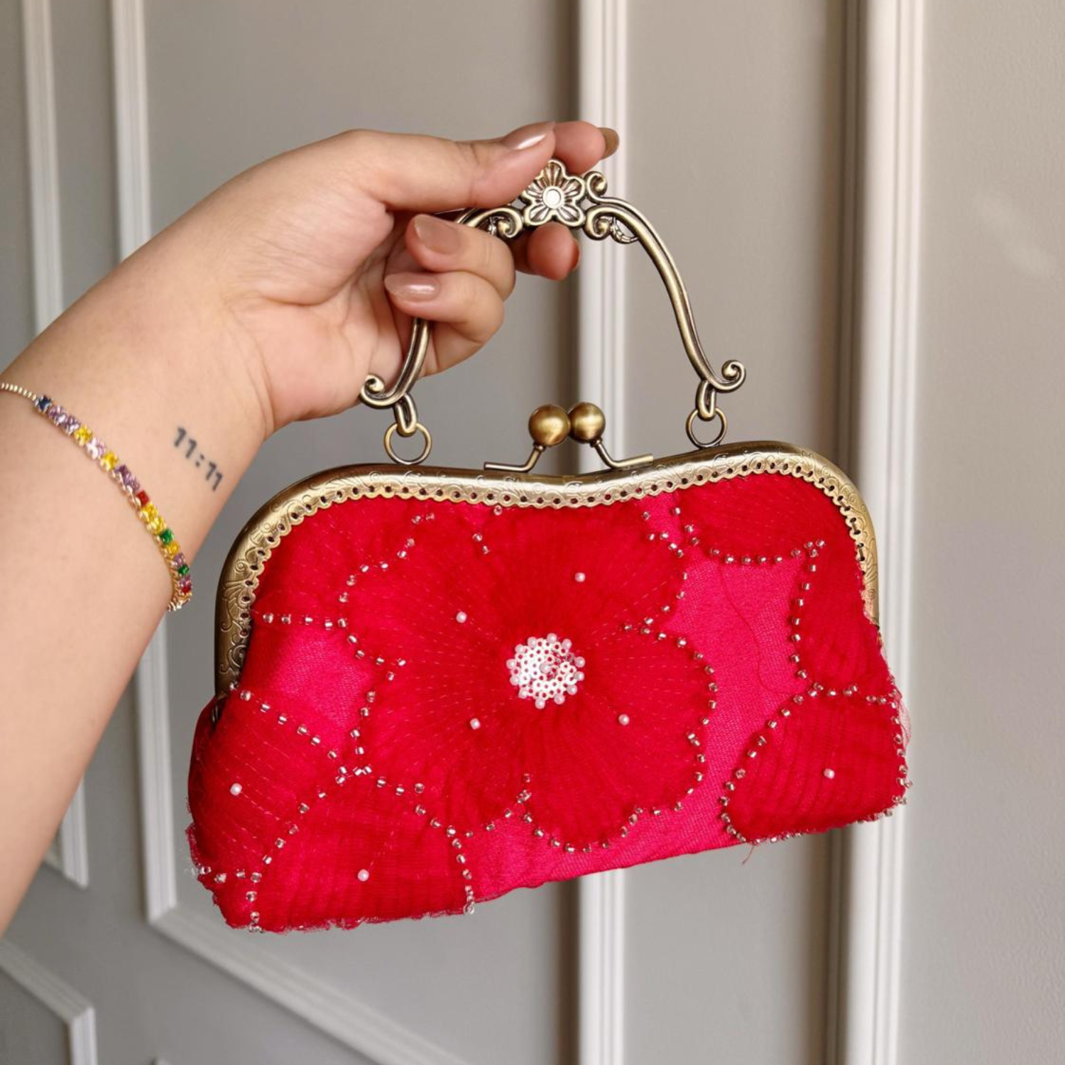 Vintage Floral Embellished Clutch