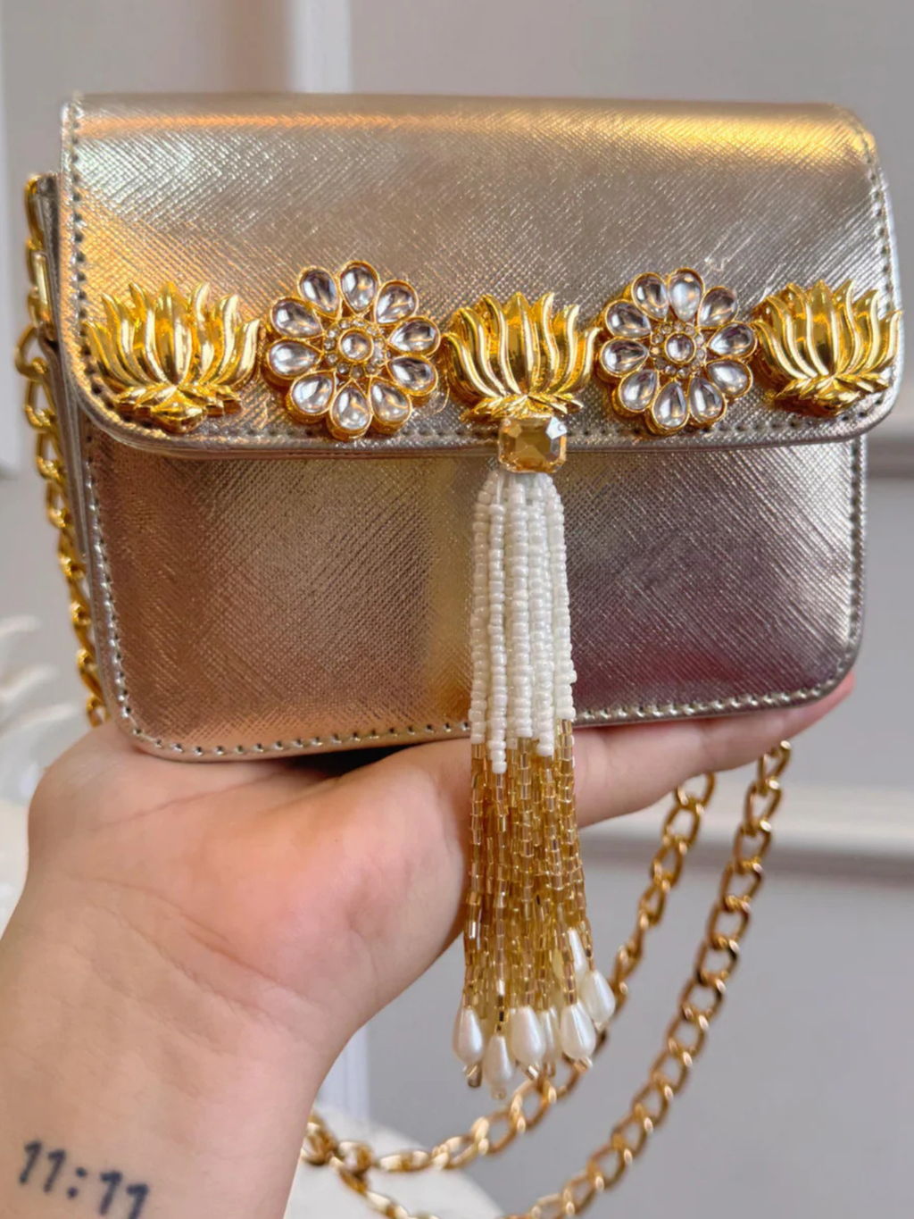 Kundan Noor Tassel Clutch