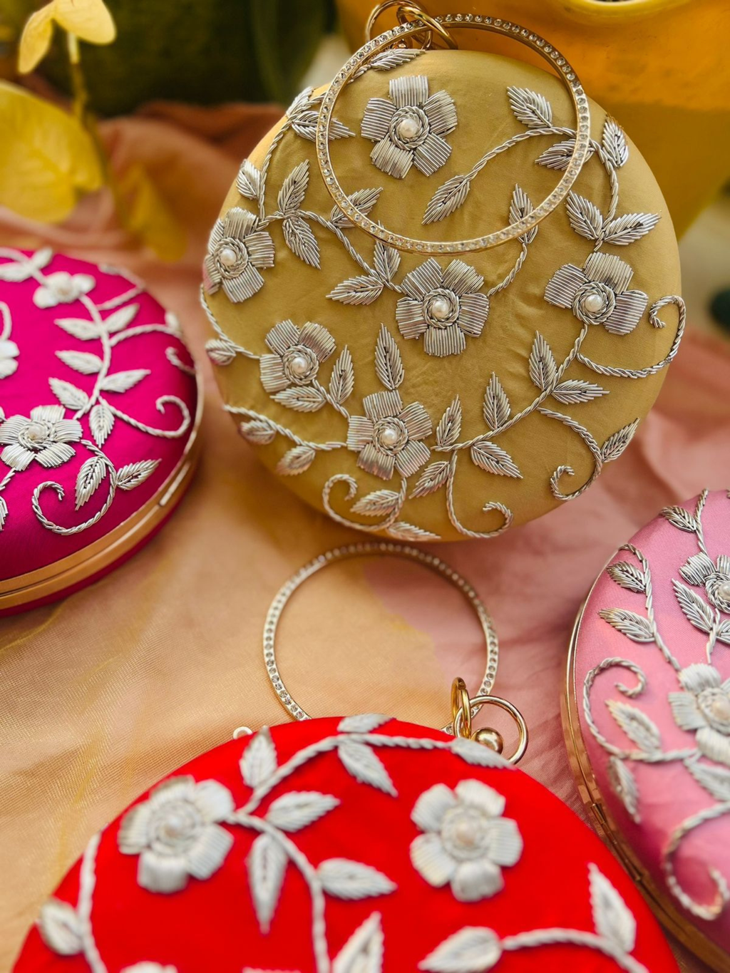 Zehra Floral Round Clutch