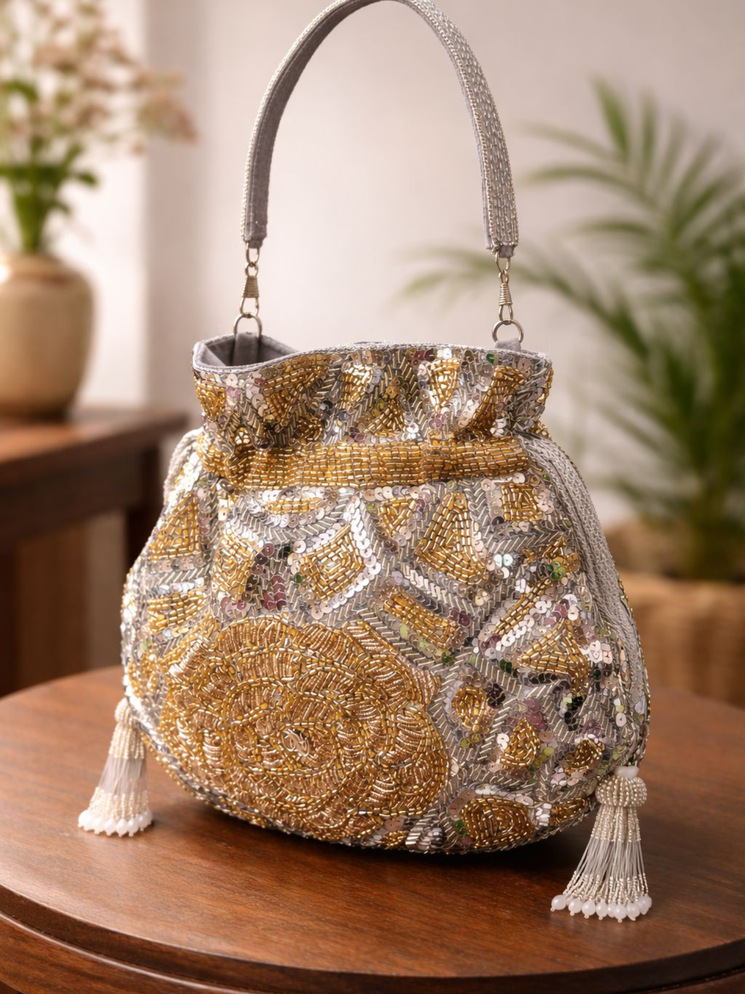 Zarika Heirloom Potli