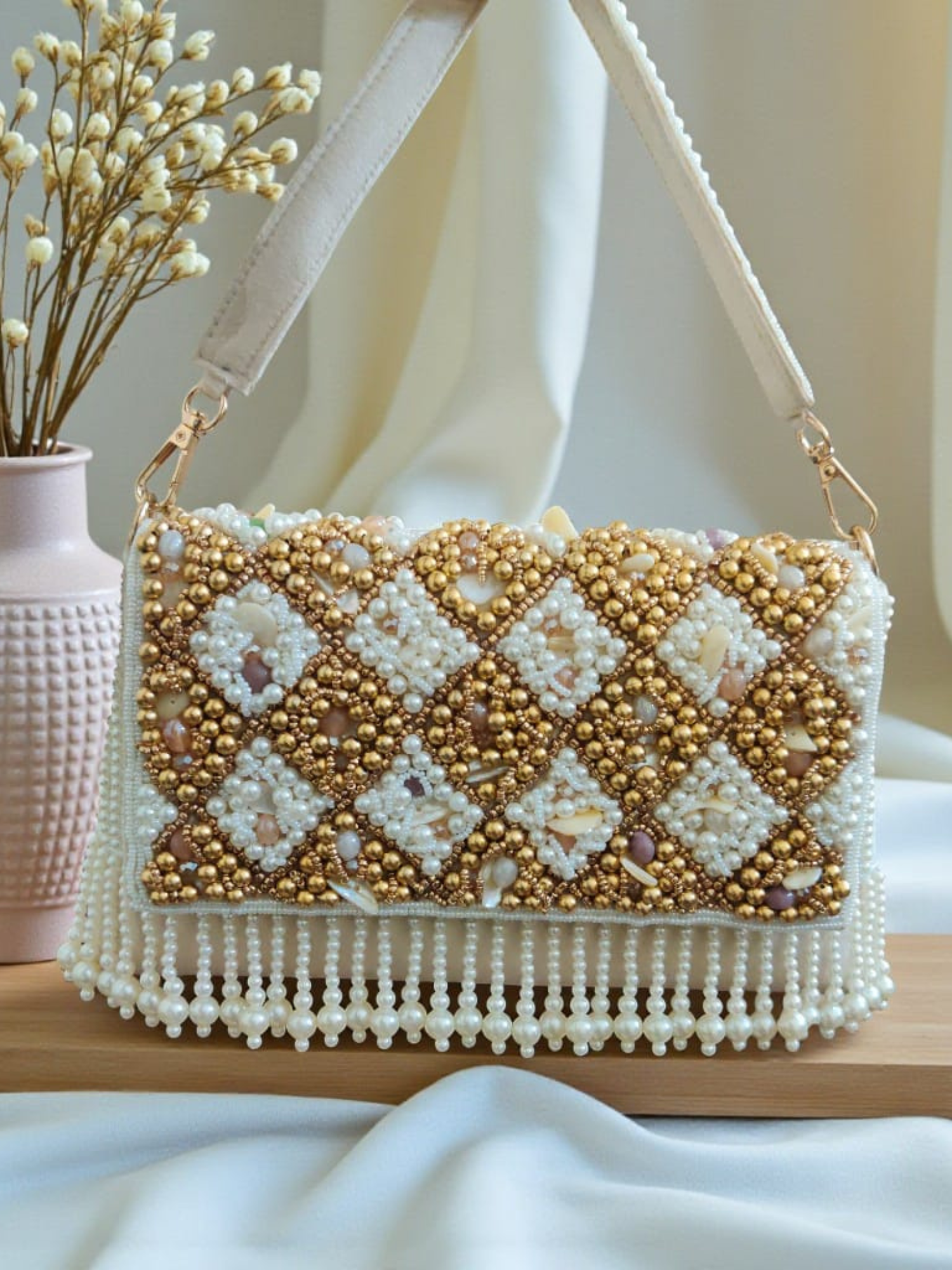 Riwaayat Jaal Clutch