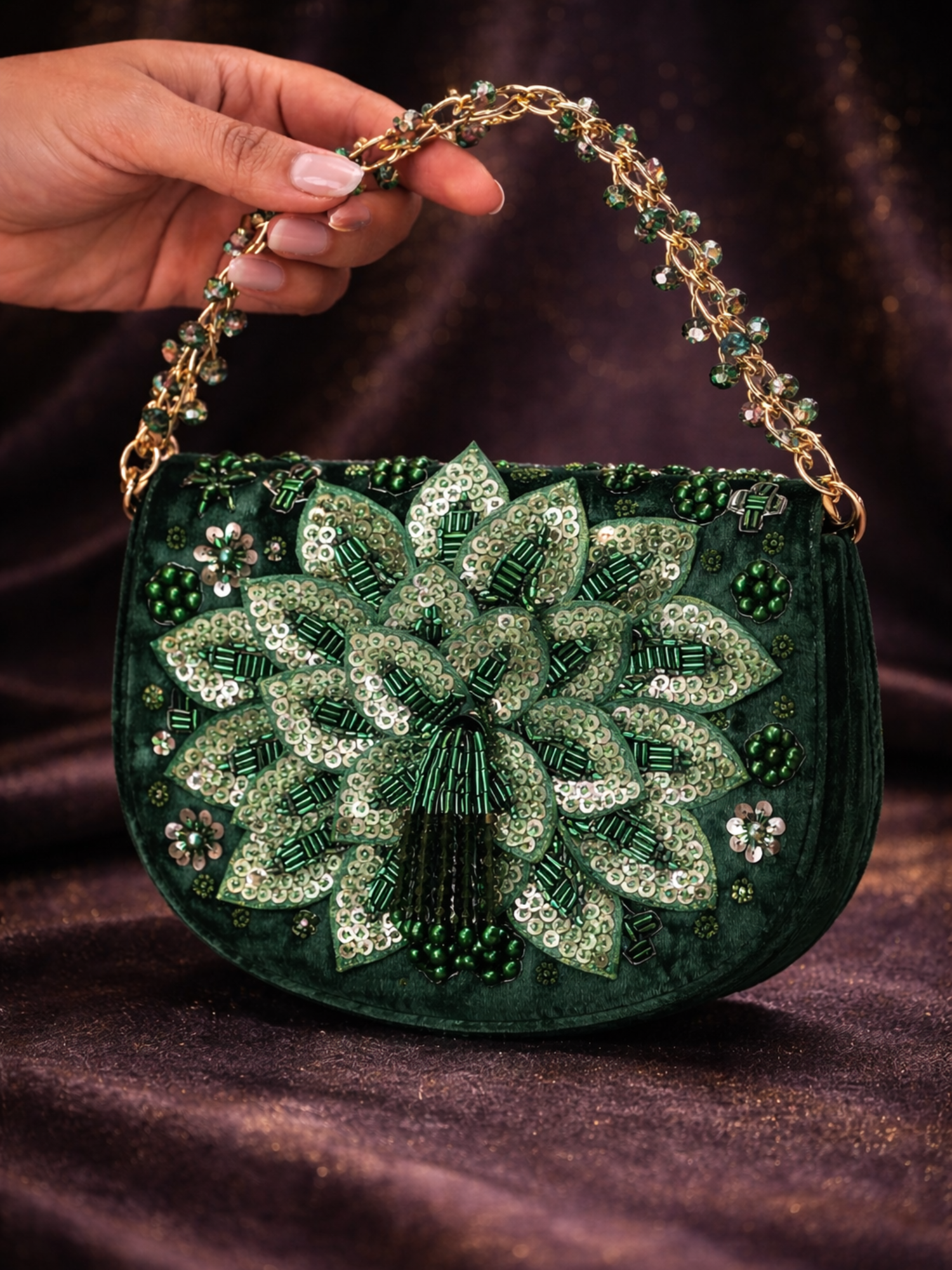 Gulnaar Royale Sling