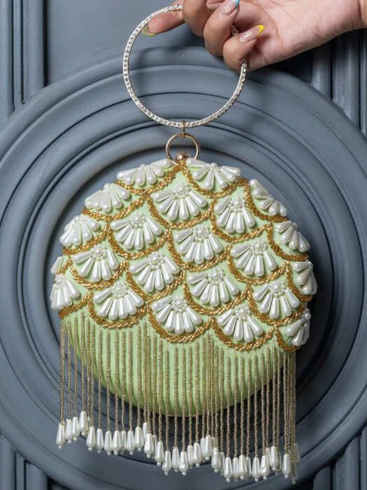 Noor Jharokha Clutch