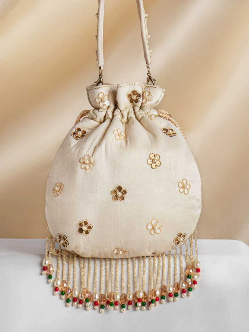 Heirloom Pearl Potli