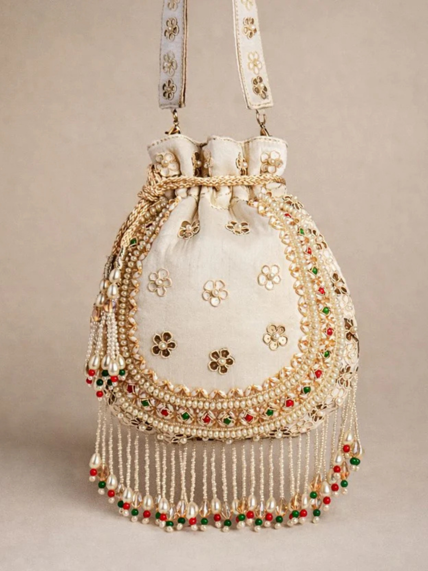 Heirloom Pearl Potli