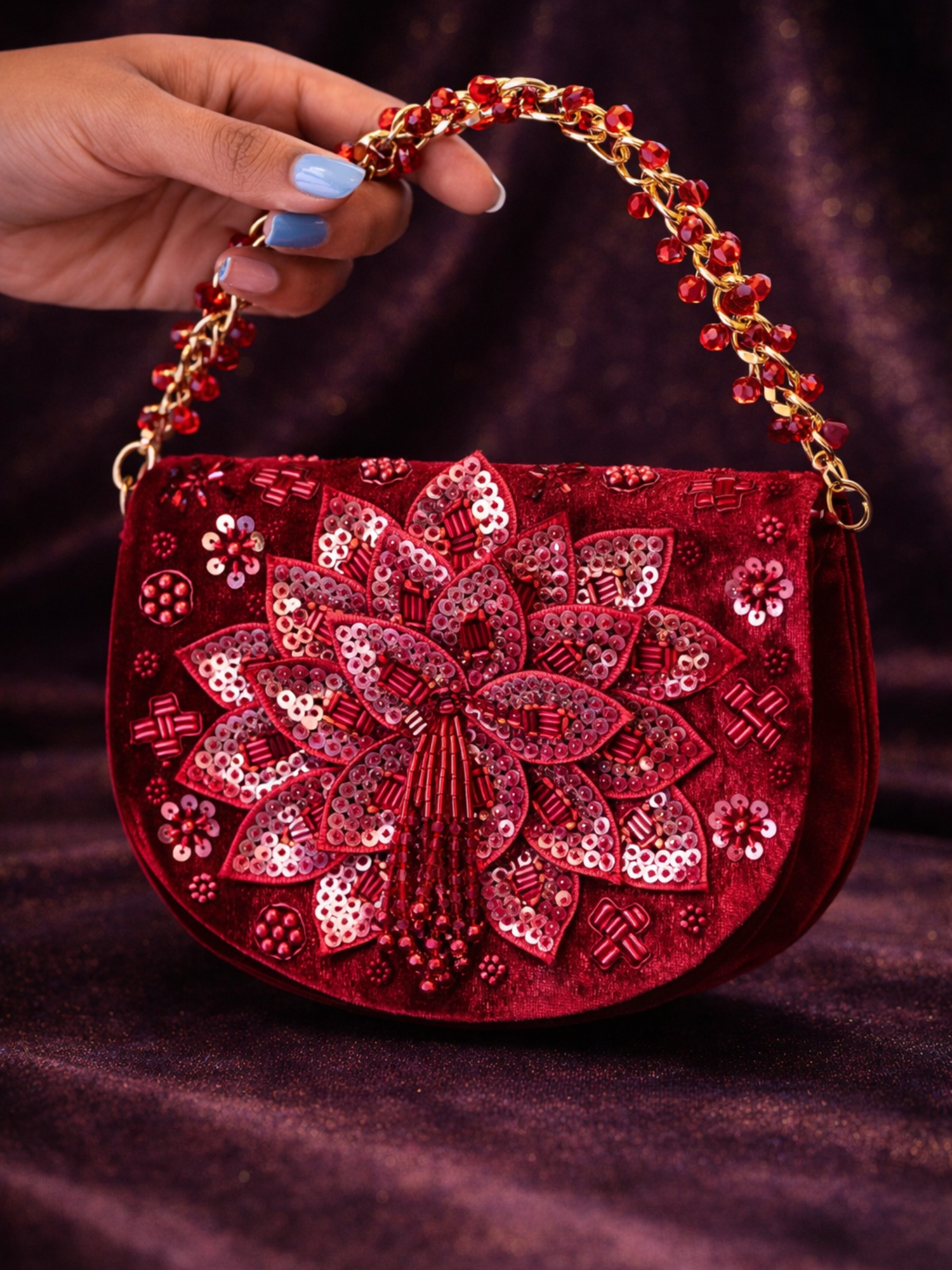 Gulnaar Royale Sling