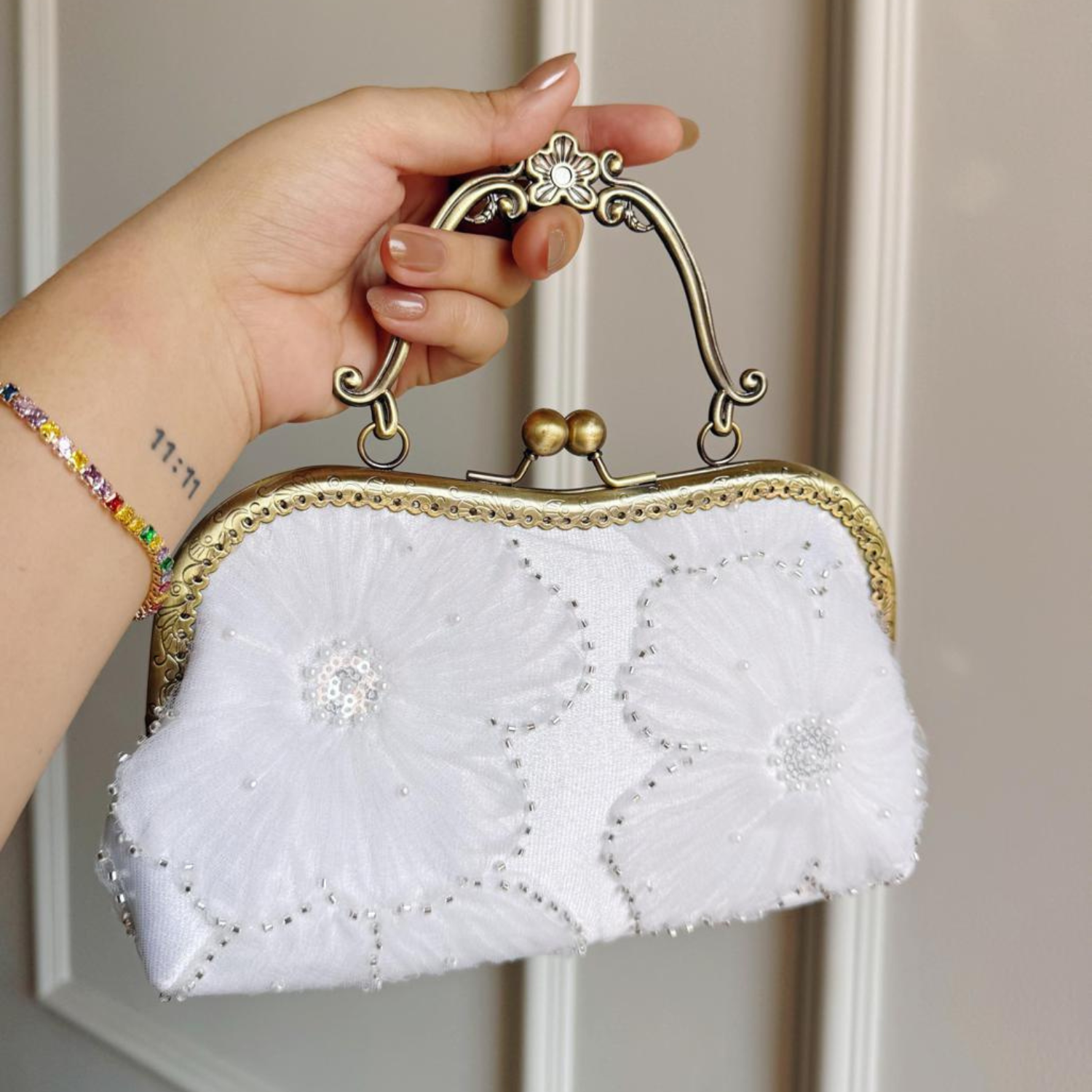 Vintage Floral Embellished Clutch