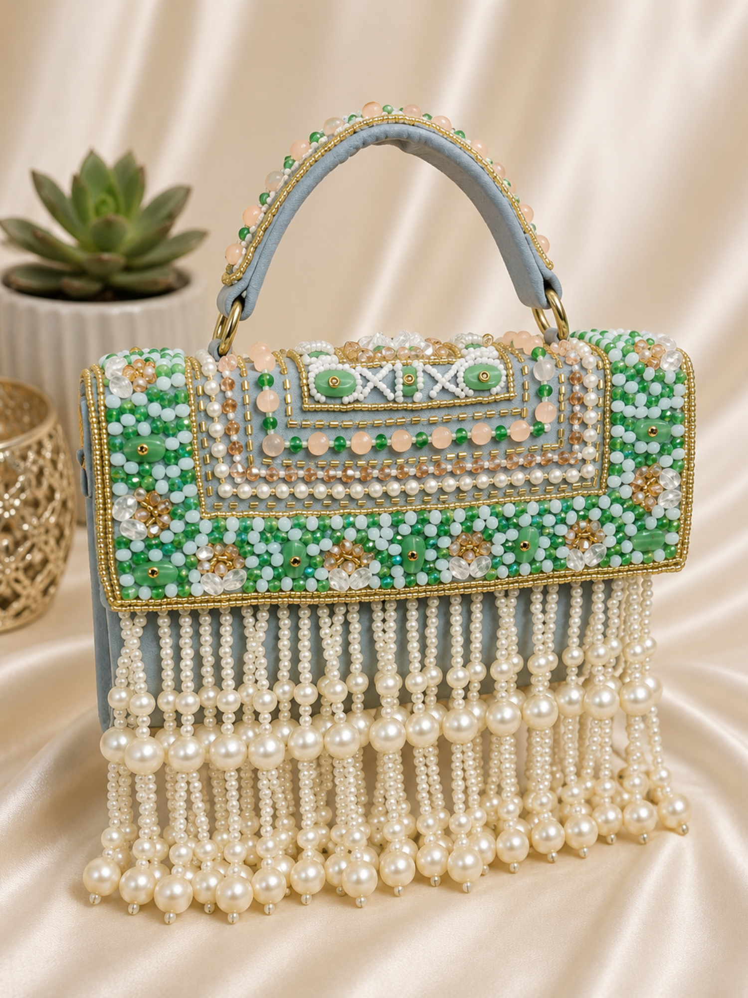 Noor Tassel Clutch