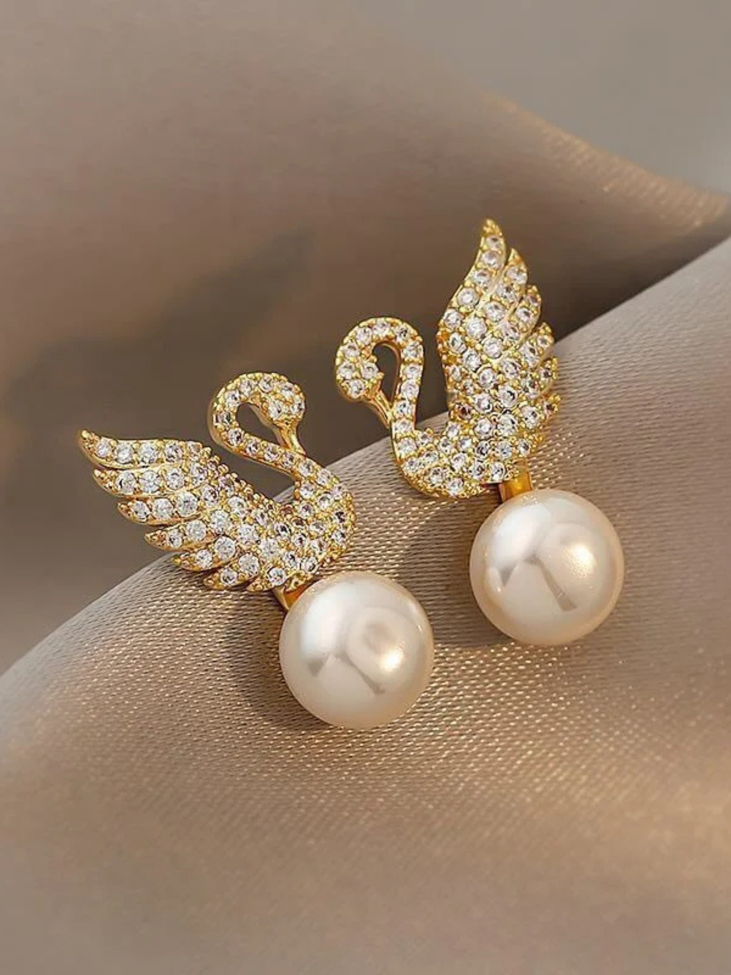 Swan Pearl Elegance Studs
