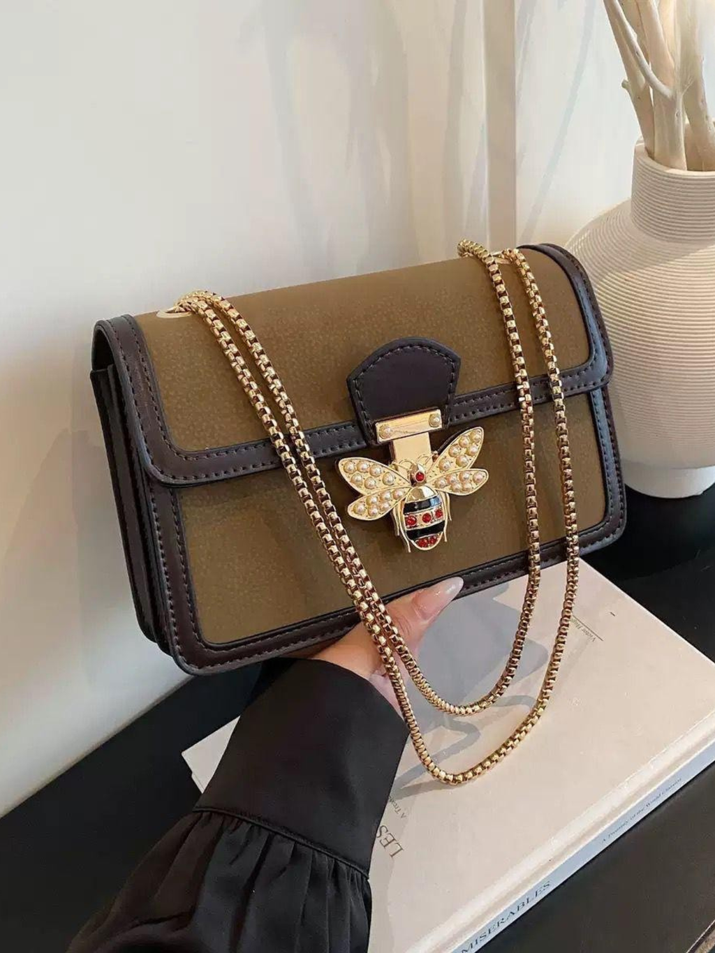 Aurelia Bee Sling Bag (4 Colors)