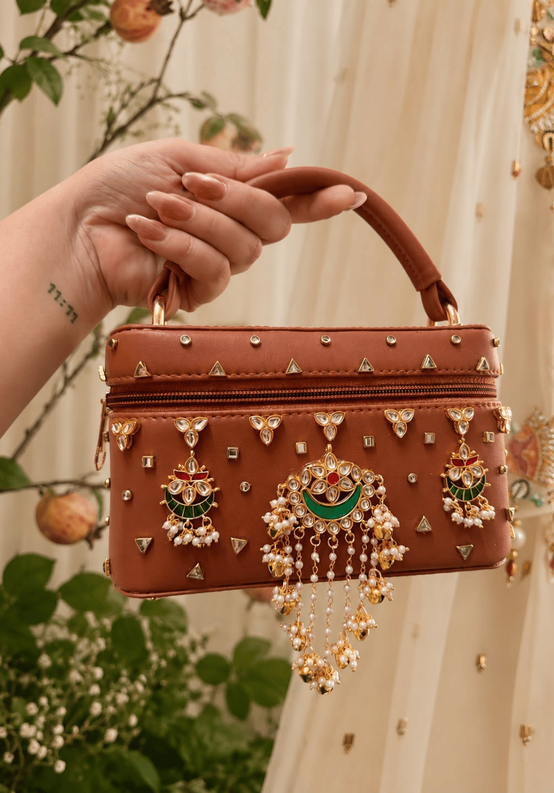 Aira Kundan Vanity Bags