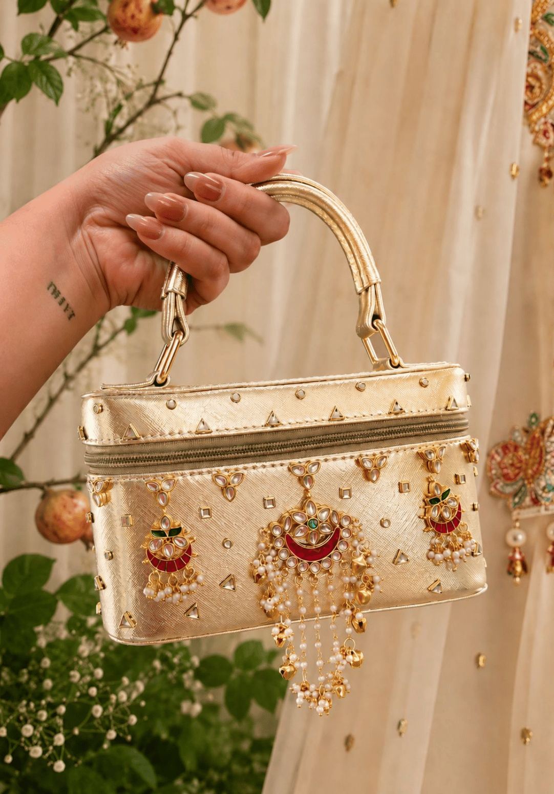 Zarveen Vanity Bag