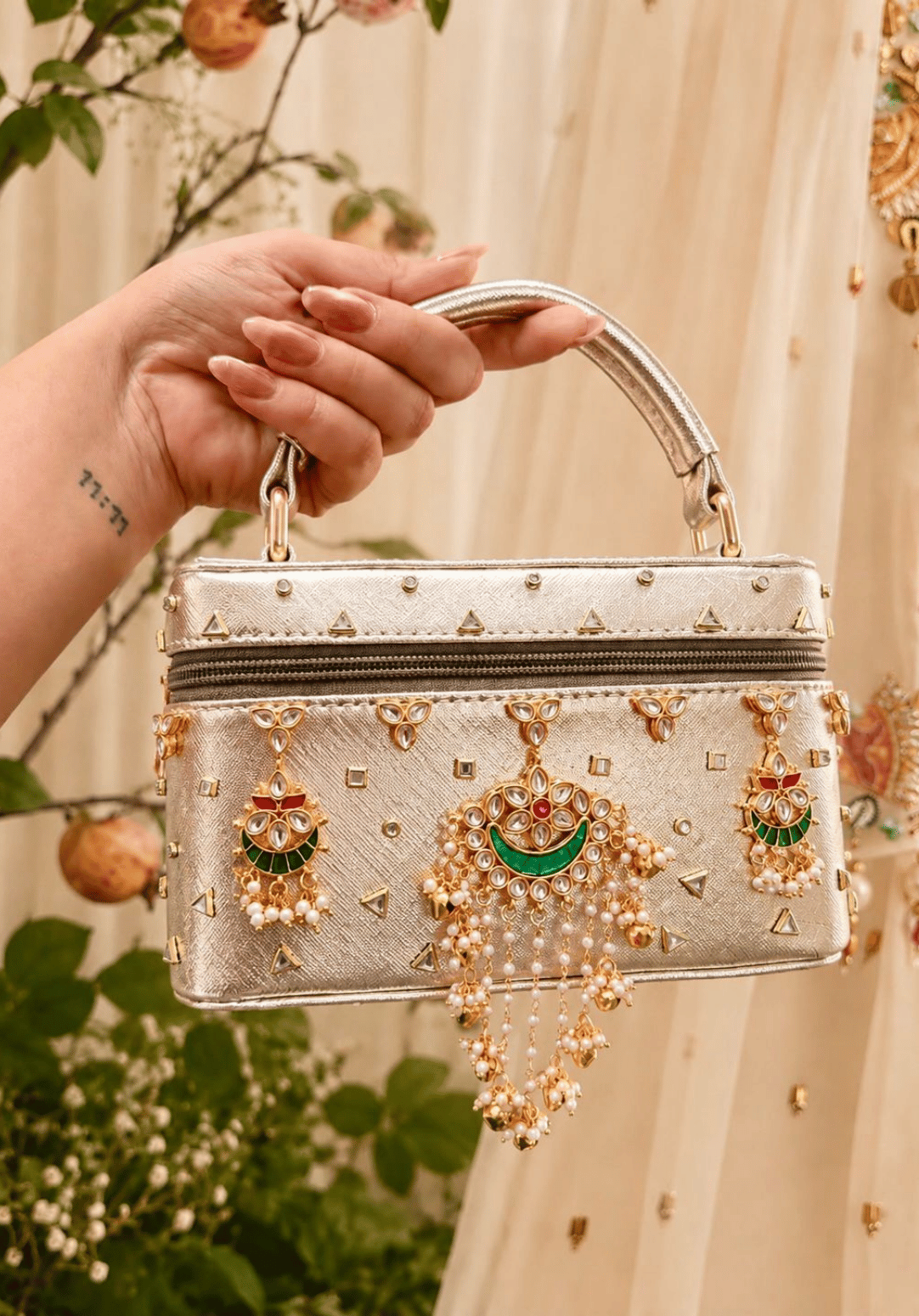 Zarveen Vanity Bag