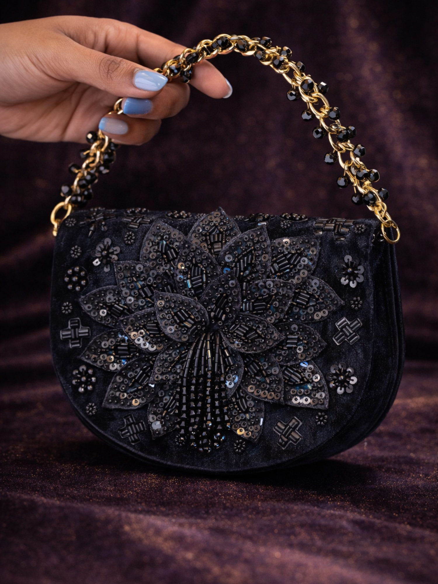 Gulnaar Royale Sling