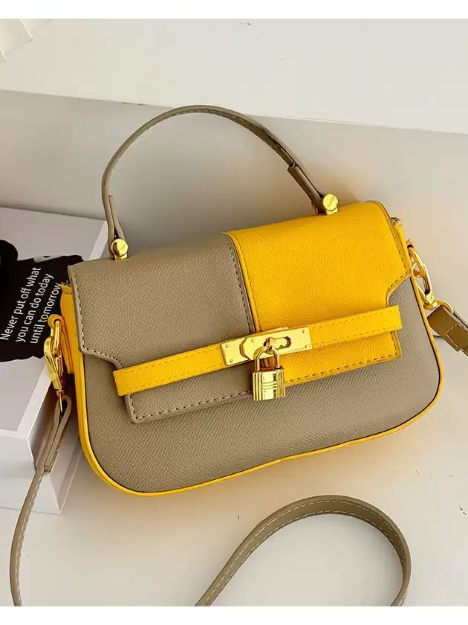 Signature Lock Bag (6 Colors)