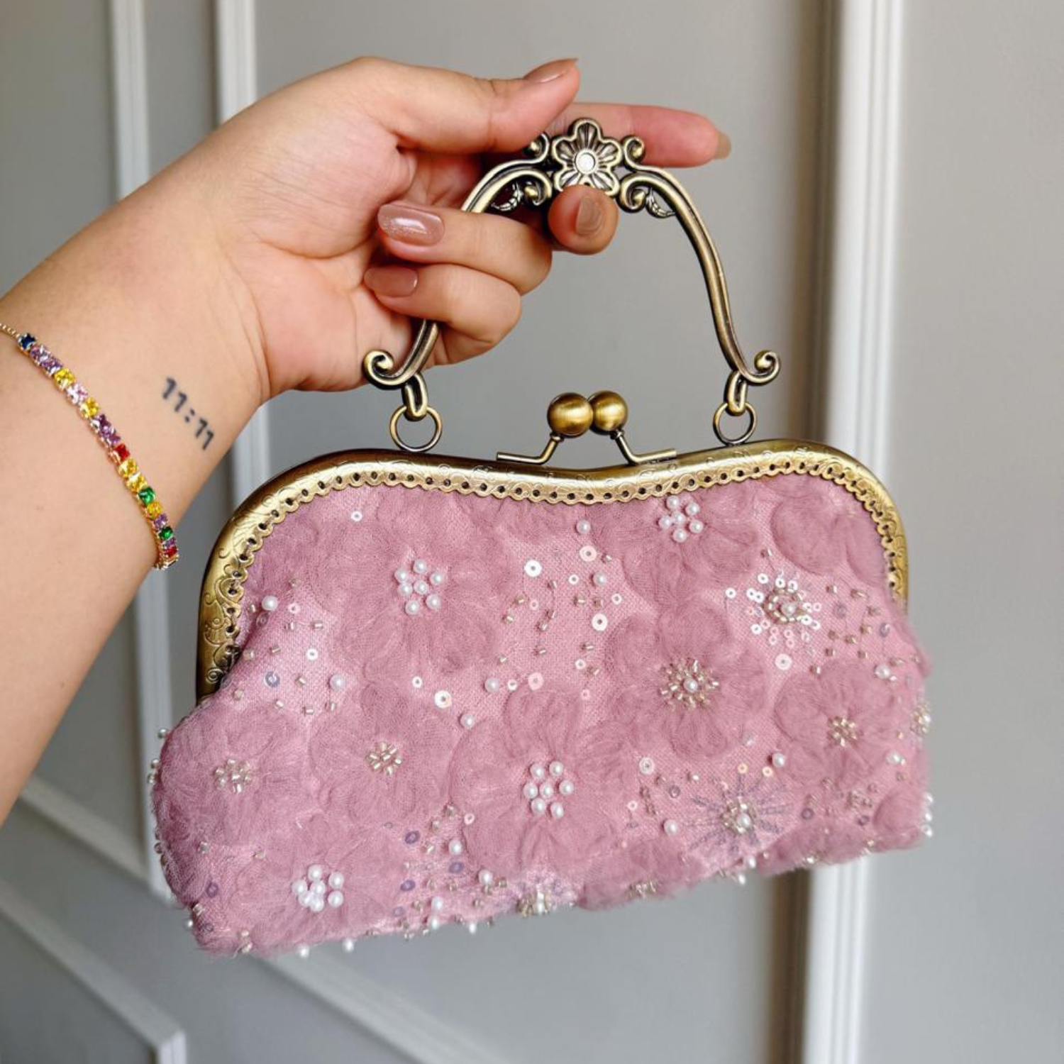 Vintage Floral Embellished Clutch
