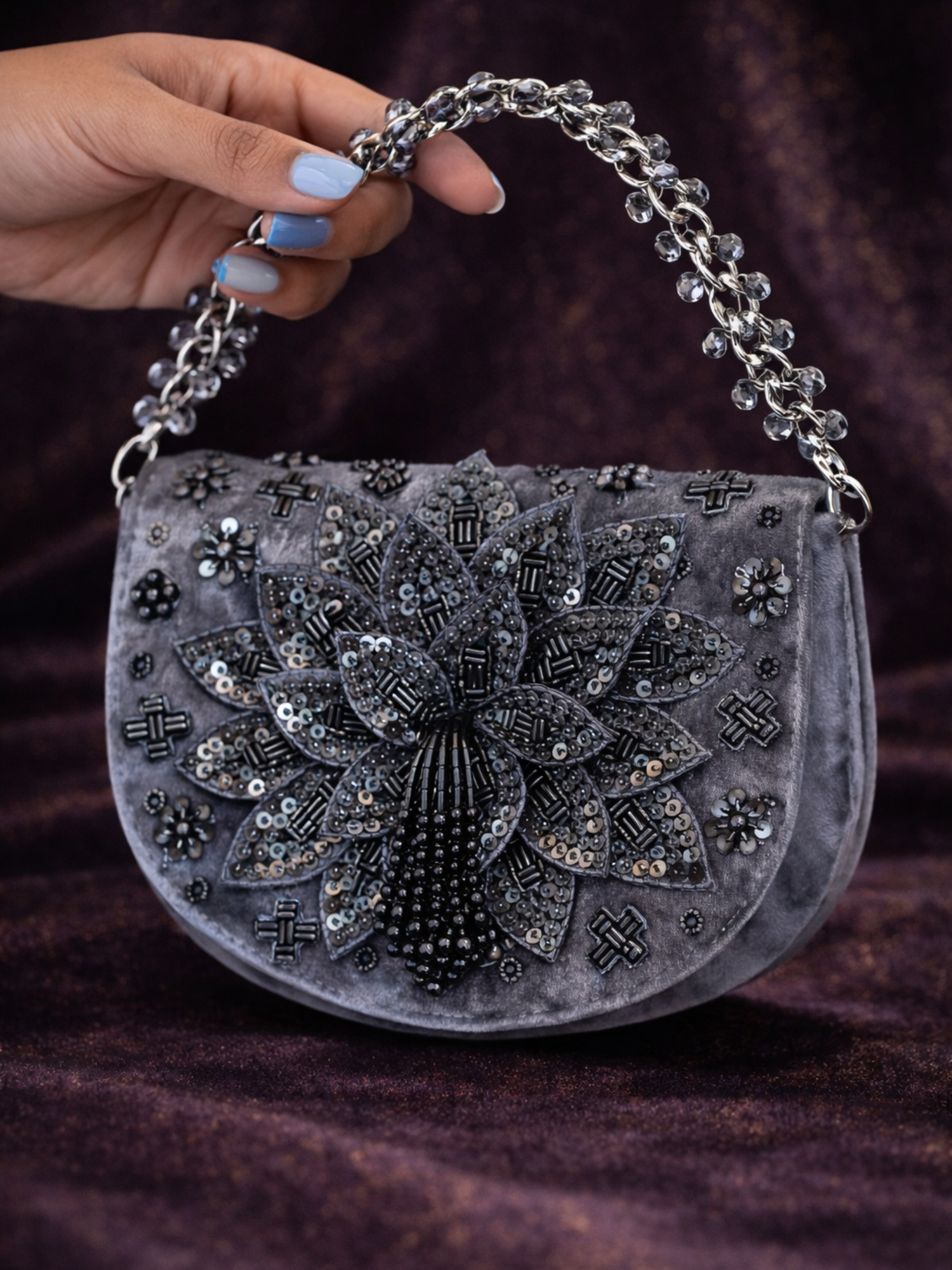 Gulnaar Royale Sling